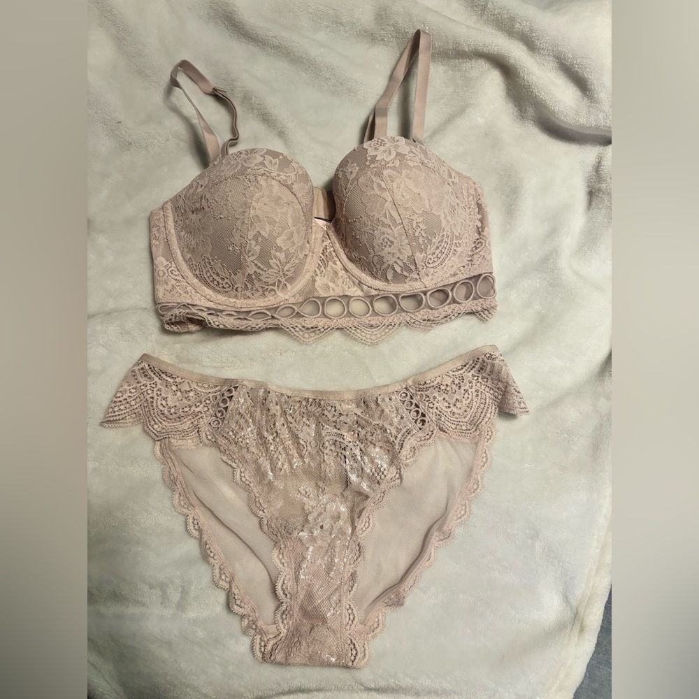 Victoria's Secret Blush Pink Lace Bra Intimates